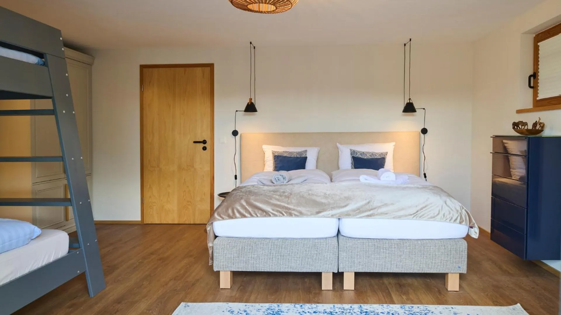 Holiday home Chalet Waging Am See 4 Schlafzimmer